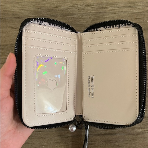 Juicy Couture Black and Silver Zip Wallet String Of Pearls - Picture 7 of 8